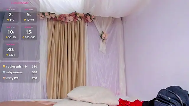 salomee_star_ webcam