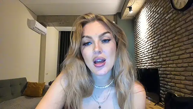 fifteenpoem webcam