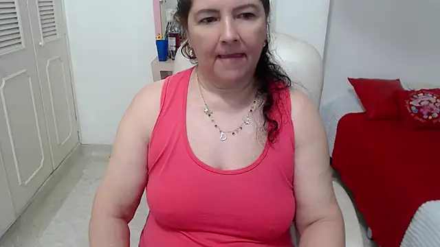 leonela_69 live cam on StripChat