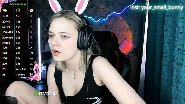Your_small_bunny webcam