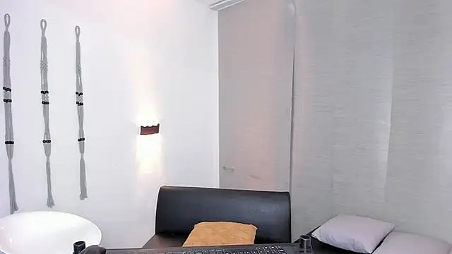 Partyhot_cum webcam