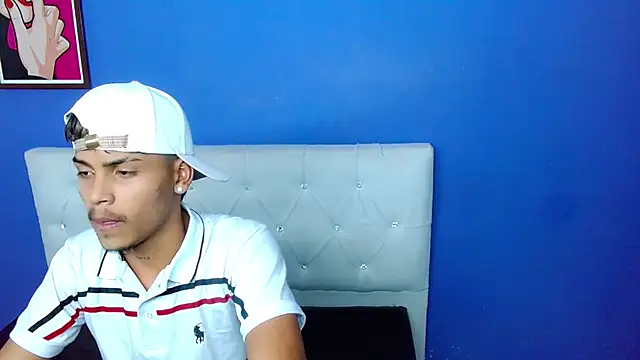 Angel_foxc13 webcam