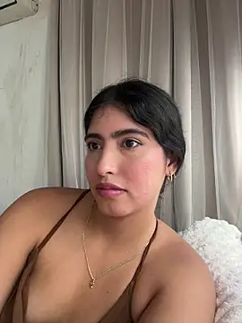 Gaby_zahir_ live cam on StripChat