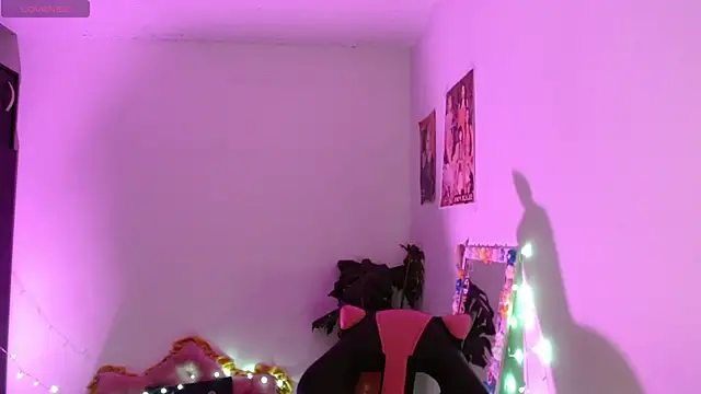 Kind_Scarlett webcam