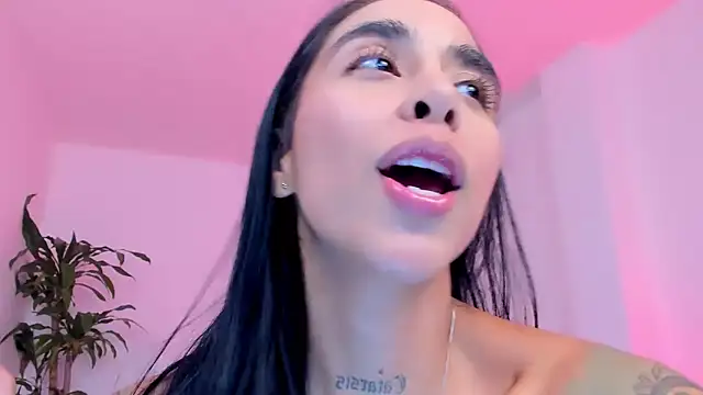 sophierooy22 webcam