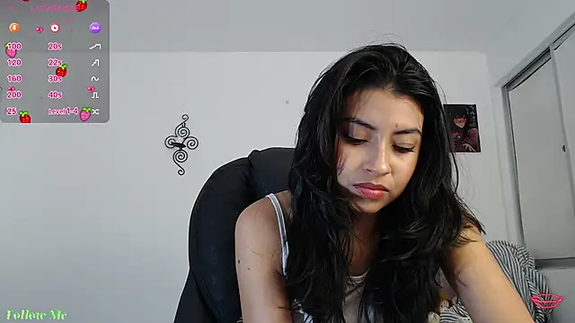 ellajonz webcam