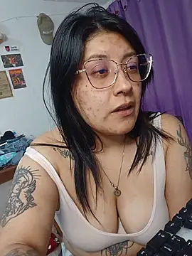 DaniPoison live cam on StripChat