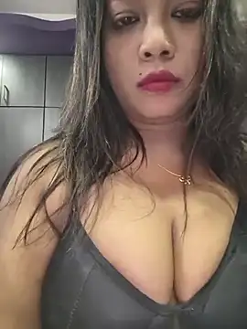 hornyzinia123 webcam
