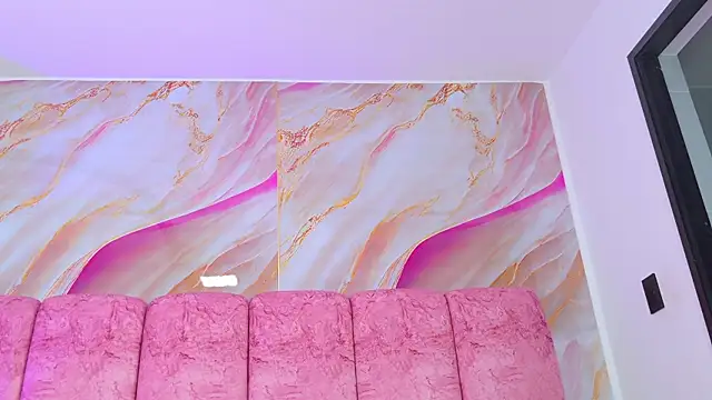 emmacurvy webcam