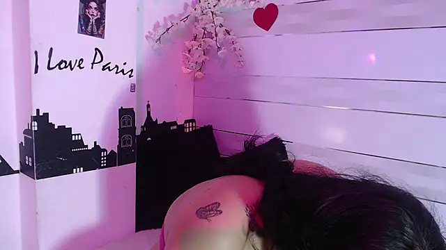 petite_coral webcam