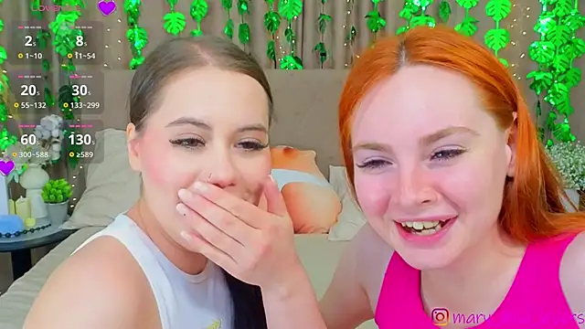 Mary_Dina webcam