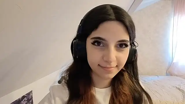 Blissmissataeses webcam