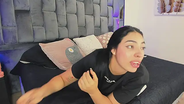 Ashly_bloom_ webcam