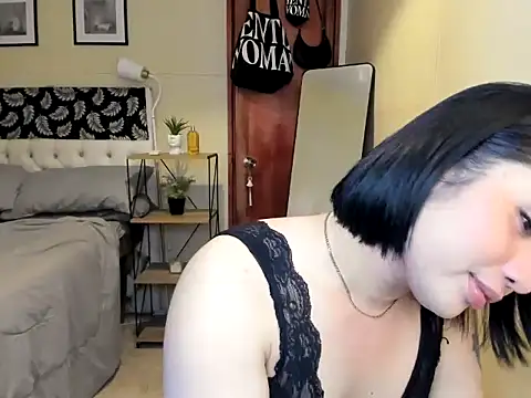 MarianeSaints webcam