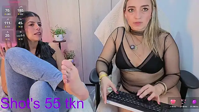Miss_Annye webcam