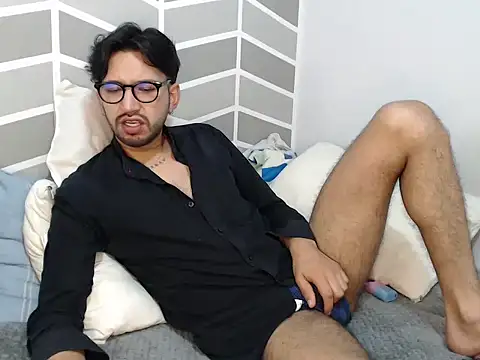 thomass1018 webcam