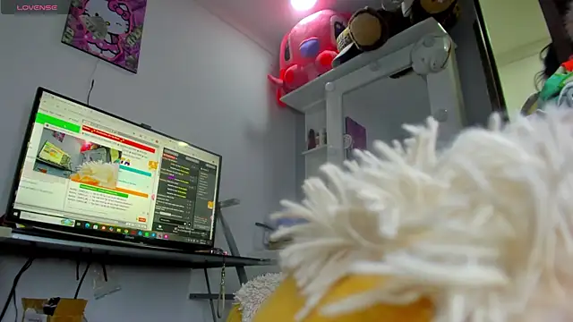 Pocahontas_d live cam on StripChat