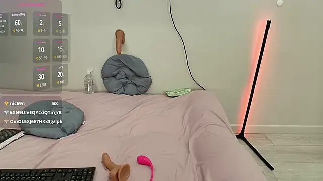 bettyboom_ live cam on StripChat
