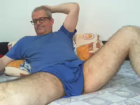 eyess12 live cam on StripChat