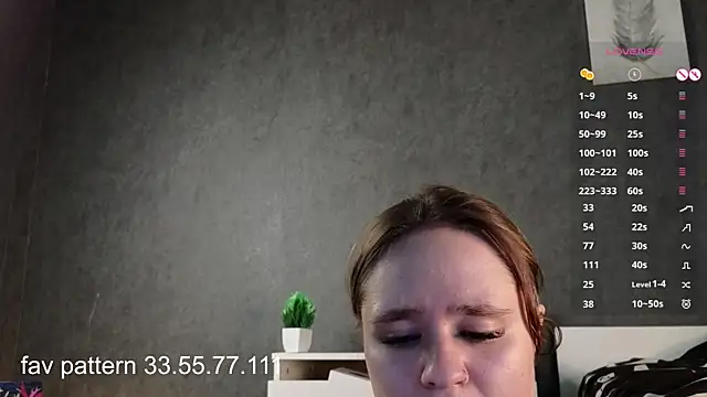 maddykatesshow live cam on StripChat