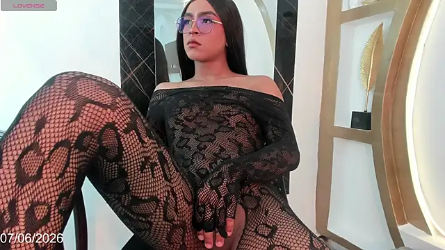 Vicky_Hottman live cam on StripChat
