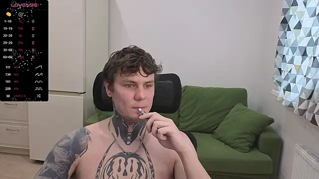 Lechery_boy live cam on StripChat