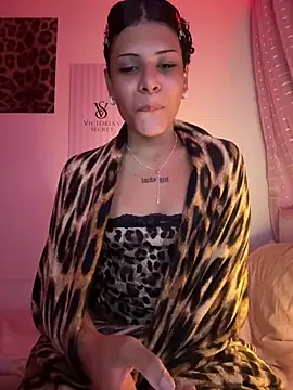 luludolll live cam on StripChat