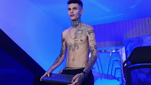 Paulo_527 live cam on StripChat