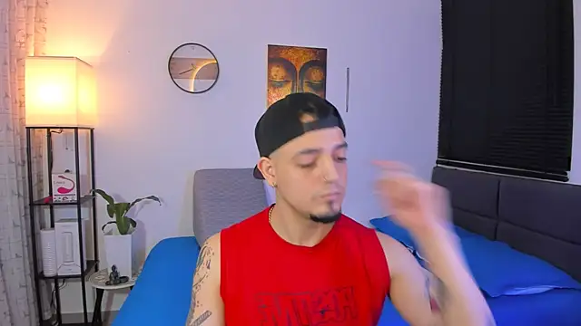 alejandro_calderon1 live cam on StripChat