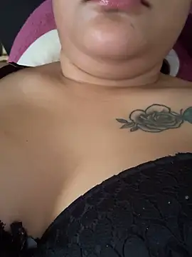 Rosy_BabyDoll Live Webcam on Stripchat