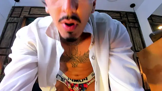 Donovan_Desmond webcam