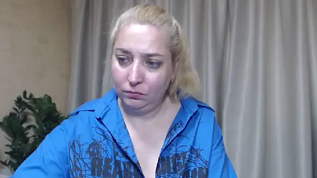 sweetpussy13 webcam