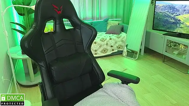 Mira_Mermayd webcam