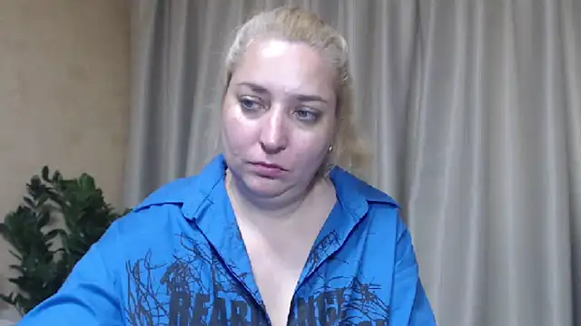 sweetpussy13 webcam