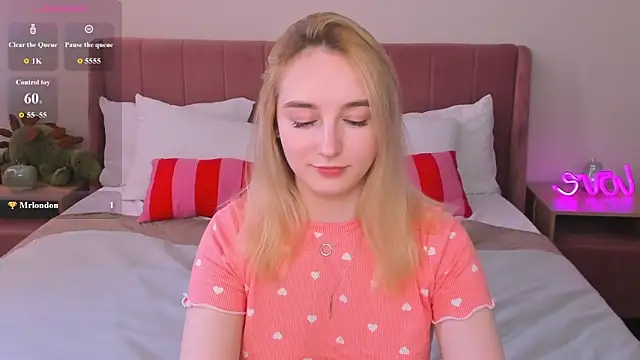 Shy_Polly webcam