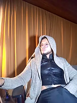 sebastian_horny live cam on StripChat