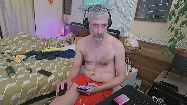 your-new-hoT-uncle webcam