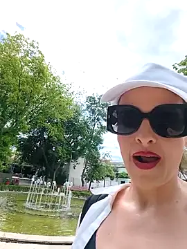 RebeccaNoble webcam