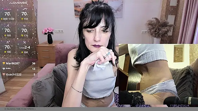 dana_haliti - Dana_Haliti's free webcam - UK Sex Cams