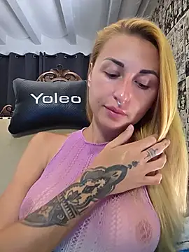 kylie_blck webcam