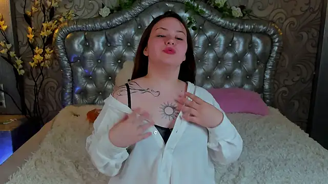 MireyaLin live cam on StripChat