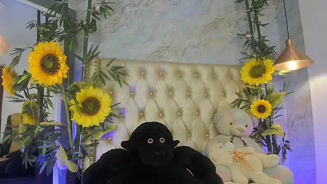 LittleeJaz webcam