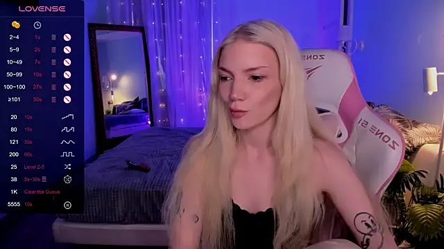 AnyaTaylor_ webcam