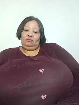 nancy111 live cam on StripChat