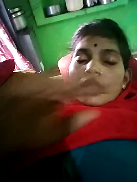 Jooli_cuty webcam