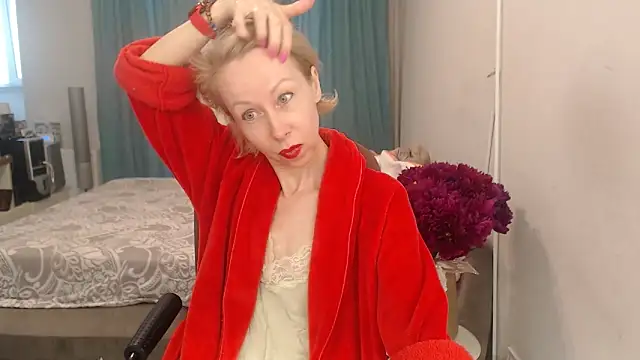 LuxuryNika webcam