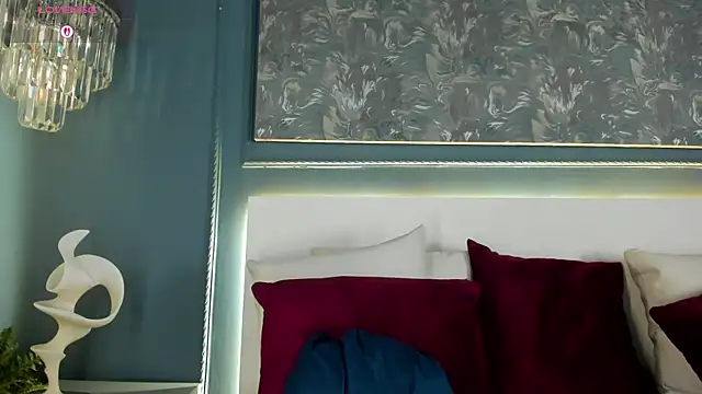 MiaKay1 webcam