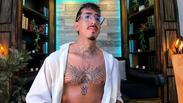 Donovan_Desmond webcam