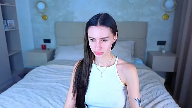 Snow_WhiteeeX live cam on StripChat