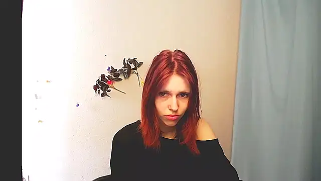 GuessMe___ live cam on StripChat